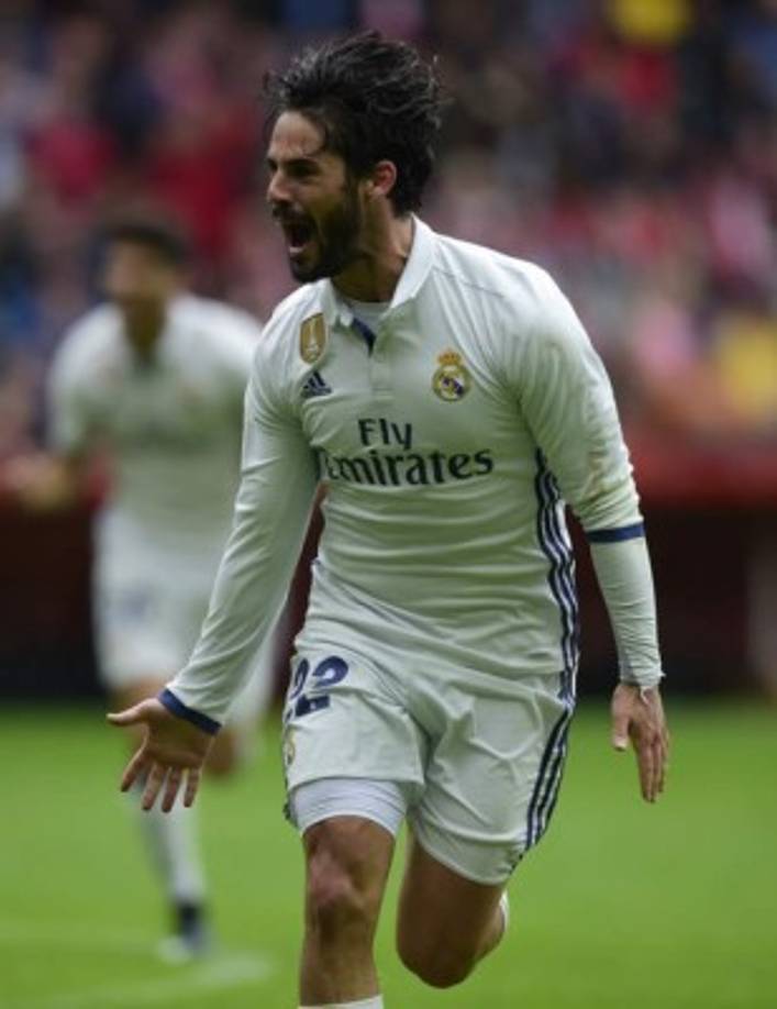 24. Francisco Alarcón 'Isco'<br/><br/>El medio español Francisco Alarcón 'Isco' del real Madrid se sumó a seis compañeros del equipo blanco en busca del Balón de Oro 2017. de los 7 madridistas CR7 es el favorito para el presente certamen.