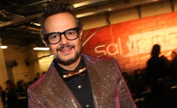 En medio de este escenario, Aleks Syntek pospuso el concierto que tenía programado para el 25 de septiembre en el Gran Recinto Satélite, en el Estado de México, debido a causas ajenas al artista.
