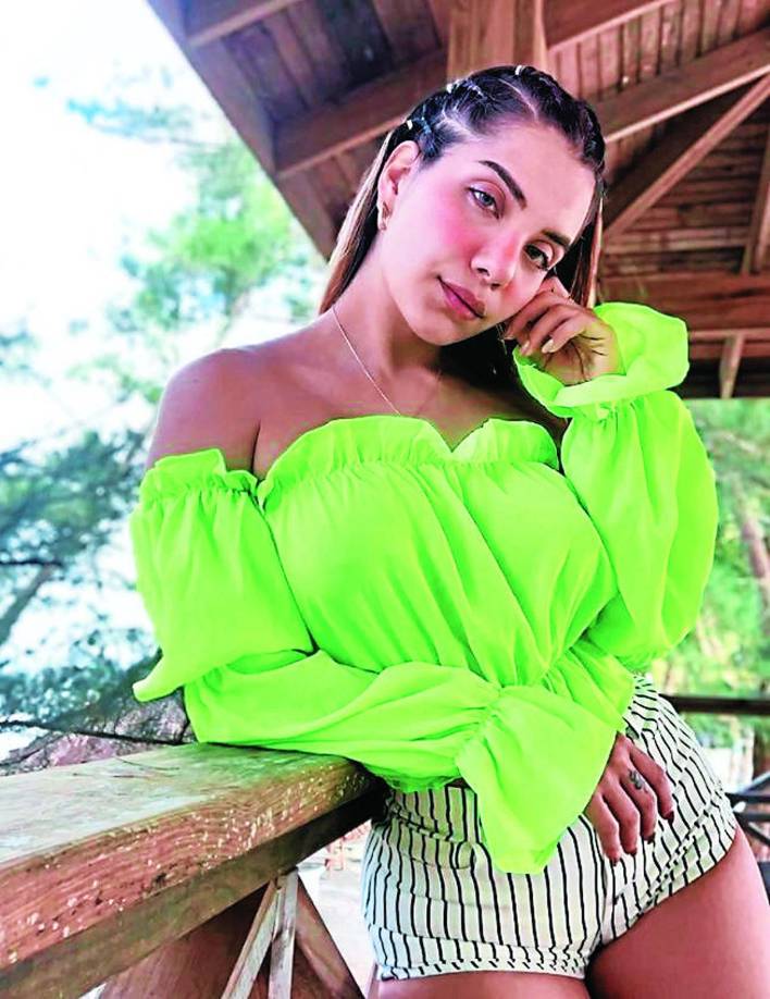 “Extrañarlo quizás en ese sentido, pero qué me estoy muriendo porque no estoy compitiendo, claro que no. Disfruté esa etapa, sigo con mis entrenamientos, sigo disfrutando de mis comidas sanas, llevo una vida no tan metida a rollo como fisicoculturista, pero siempre cuidándome”, agrega la bella chica.