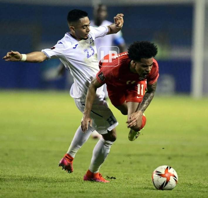 Esta falta de Diego Rodríguez sobre Tajon Buchanan desencadenó una bronca en el partido.