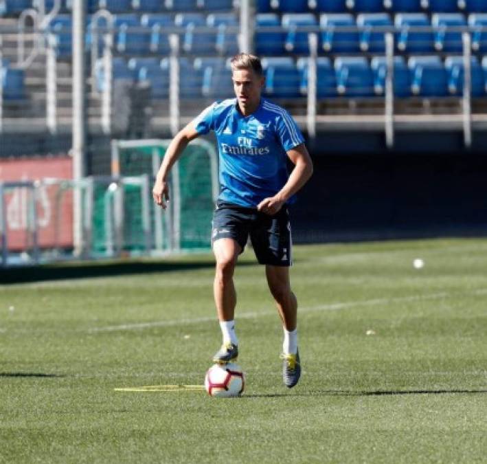 El joven mediocampista Marcos Llorente realizó trabajo por separado ya que ha estado lesionado en las últimas semanas. Al parecer el volante no estaría en los planes de Zidane.