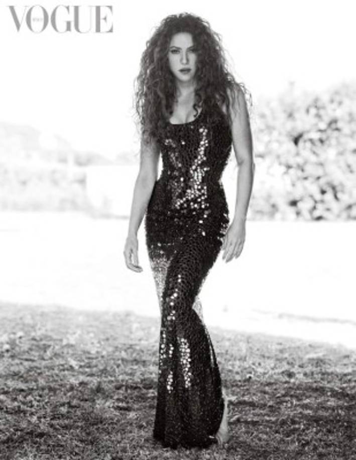 “La curiosidad siempre ha sido mi motor, sin saber a dónde ir y sin tenerlo claro. Ese ha sido un buen aliado. Si tuviera tanta confianza y tanta seguridad en mi talento, tal vez ya me habría rendido. Pero nunca lo he creído del todo”, dijo Shakira en la entrevista, donde demostró que, como todos, tiende a tener dudas sobre sí misma.