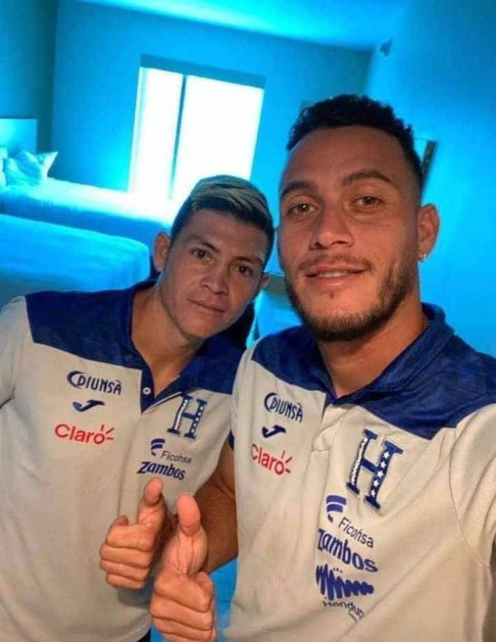 Ángel Tejeda: Fue el compañero de cuarto de Francisco Martínez en el microciclo de la selección y se pronunció sobre el futbolista: “Hay mucha gente que lo está apoyando y nosotros como jugadores somos los primeros. En realidad lo digo, no es un mal jugador, es bueno, humilde y que quiere seguir adelante. Las críticas siempre estarán y son positivas y negativas, de eso vive uno y el que te critique mal con el tiempo se dará cuenta y se va a callar el solo”, indicó.