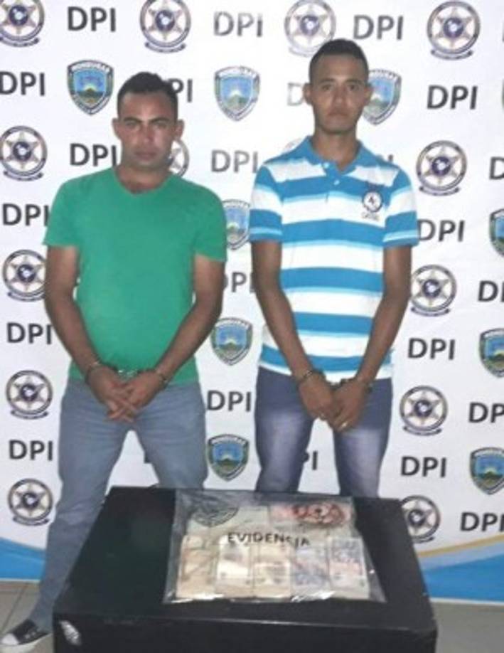 Hugo Ramón Maldonado Arita (23) y Julio Cesar Mejía Enamorado (28) fueron capturados en Ocotepeque identificados como integrantes de la banda 'Los Furiosos'.
