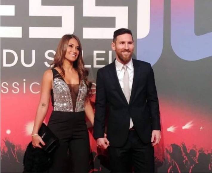 Messi y Antonela Roccuzzo fueron los grandes protagonistas de la fiesta organizada en el Camp Nou para presentar en sociedad y como premier Mundial el espectáculo 'Messi10' del Cirque du Soleil.