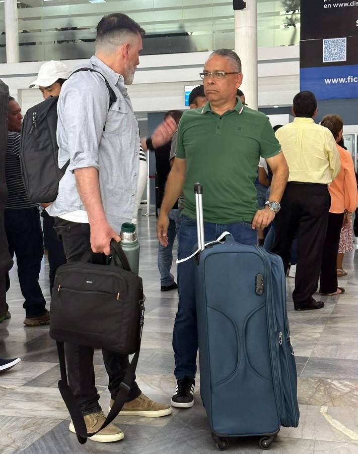 Fernando Araújo ya se encuentra en Honduras para tomar el mando del Platense.