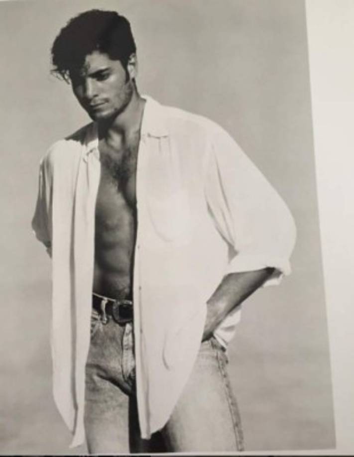 Recién el puertorriqueño compartió está sensual imagen y dijo a sus fans: 'Miren lo que me encontré..que les parece?'.<br/><br/>La reacciones no faltaron: 'Bello mil gracias por todo que nos da y esa hermosa sonrrisa, te amoooooo', escibió una seguidora. 'Serás mi hermoso siempre y lo serás incluso cuando estés viejito', agregó otra.