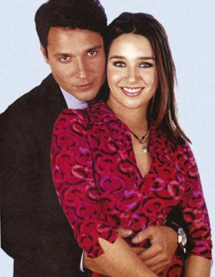 La novela fue protagonizada por los actores Daniela Alvarado y Ricardo Álamo.