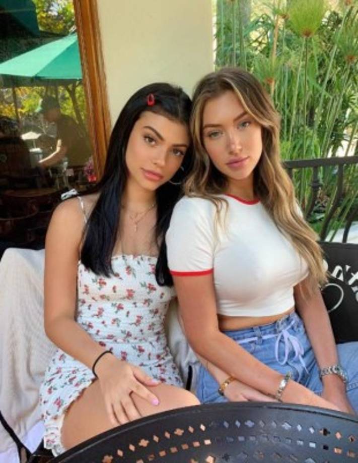 Antes de convertirse en la sombra de Kylie, Anastasia compartía una estrecha amistad con la influencer estadounidense Kelsey Calemine, mejor conocida como fatherkels en Instagram.