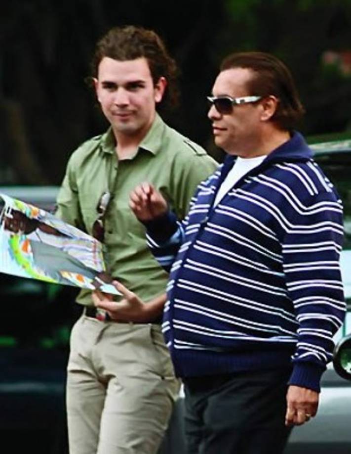 Devael, quien es originario de España, vivió muchos momentos al lado de Juan Gabriel. <br/>