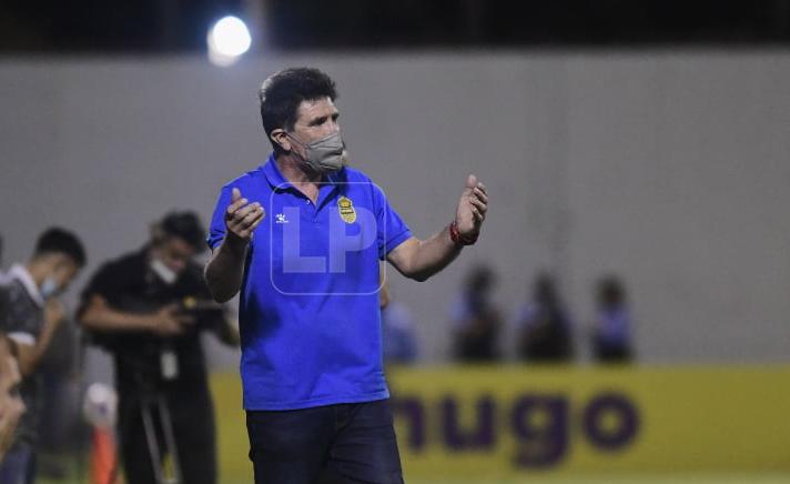 Héctor Vargas no ha perdido un tan solo partido como estratega del Real España.