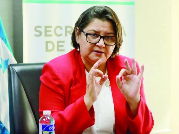 Carla Paredes, ministra de Salud de Honduras.