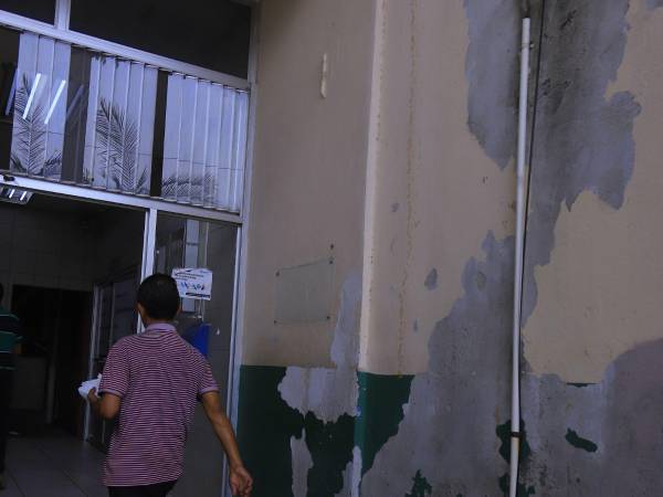 Médicos de San Pedro Sula aducen que es imperativo un nuevo centro regional que permita responder a la demanda total de pacientes y en condiciones óptimas.