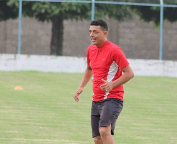 El ex de la Real Sociedad, César Zelaya, ha sido fichado por el Social Sol para jugar el Torneo Apertura 2017-2018 de la Segunda División.