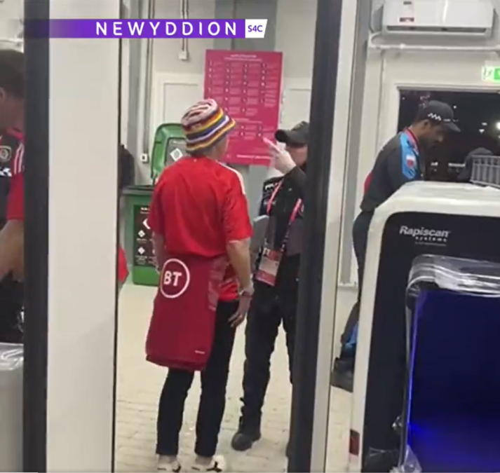 No se vio: Lo que pasó entre Gareth Bale y jugadores de EUA y primera mancha en el Mundial de Qatar