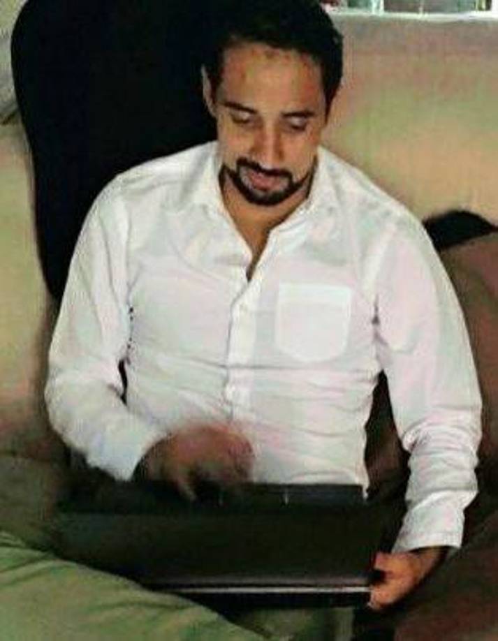 Miguel Castillo: Exmediocampista hondureño que ahora es comerciante. Vende desde ropa, zapatos, vehículos y casas.