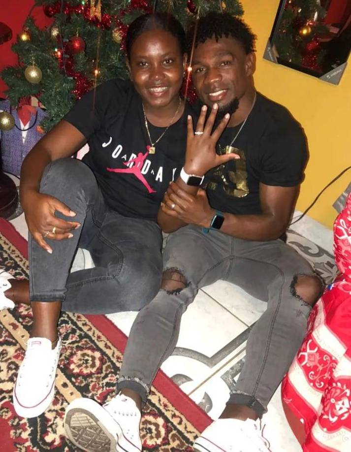 Marlon “Machuca” Ramírez: El goleador de la UPN aprovechó para pedirle matrimonio a su pareja sentimental.