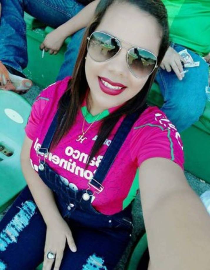 Helena Jeannette: Una linda aficionada del Marathón que no falla a los partidos del cuadro verdolaga.