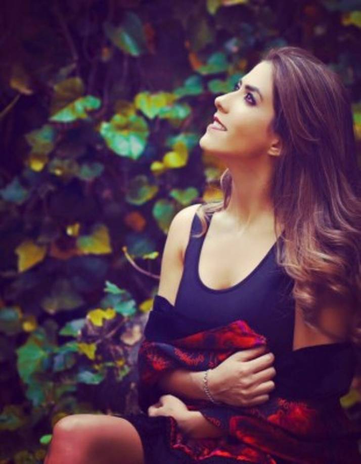 'Levántate y brilla', ha sido el último mensaje de la esposa de Raúl Jiménez luego del escándalo en donde aparece su novio.