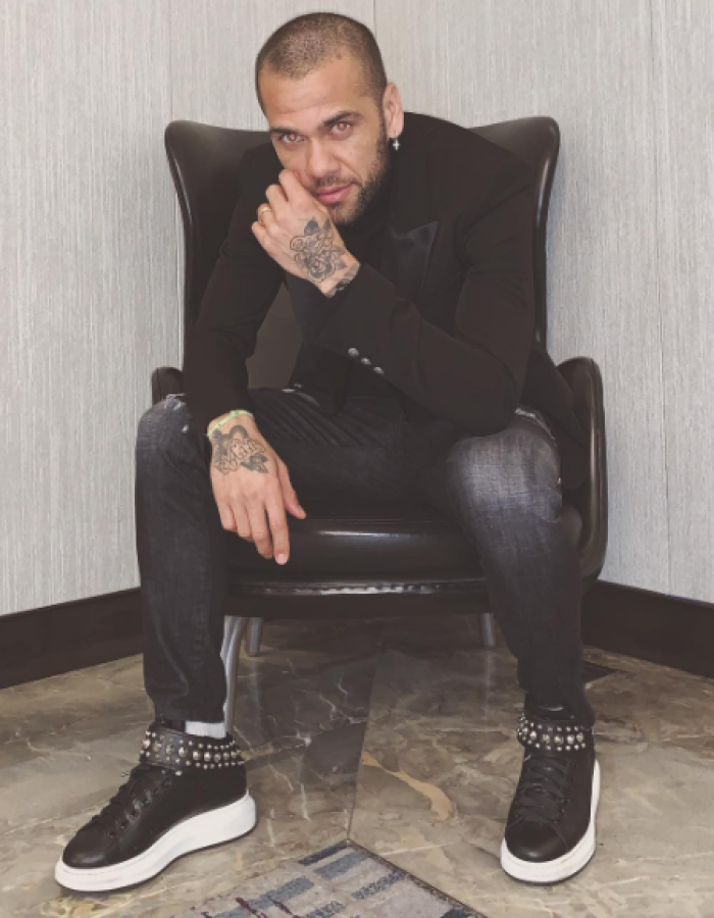 Alves decidió fundar ‘QQP Sport &amp; Management’, una agencia de representación y gestión de derechos de imagen de deportistas, con sede en Barcelona.