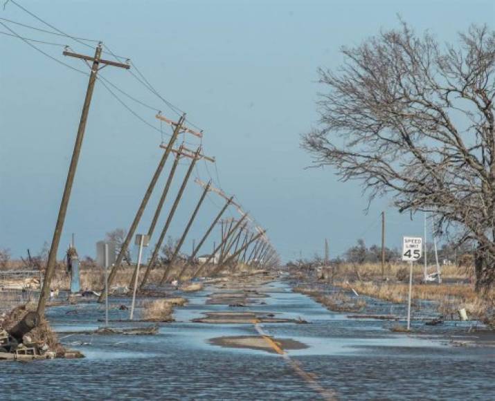 Por todas partes de las calles de Lake Charles, los mensajes pidiendo misericordia divina florecieron antes del paso de Delta. En boca de los habitantes, el mismo vocabulario religioso.