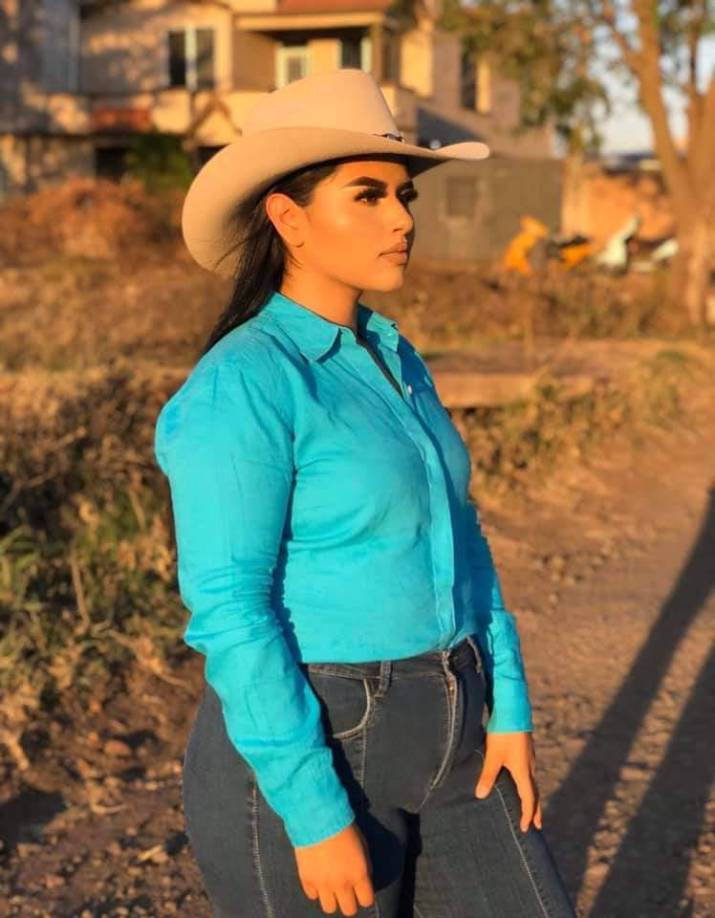 Las autoridades indican que el olor fétido de los cuerpos ayudó a su localización en la carretera mencionada.