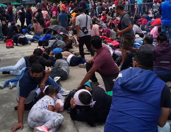 Heridos 2 niños por balacera en fila de vacunación anticovid en México