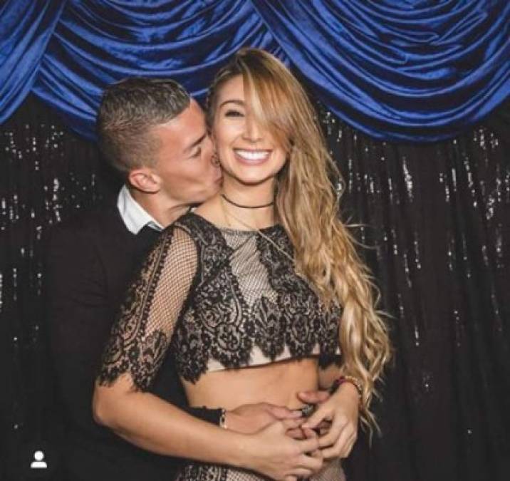 Resulta que el volante Mateus Uribe le organizó una fiesta a su bella esposa Cindy Álvarez García por el cumpleaños número 30. Las imágenes trascendieron en las redes sociales y eso le ha costado tanto a Uribe como a Marchesín.