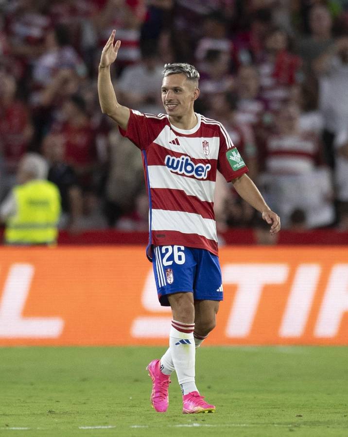 Bryan Zaragoza está siendo el hombre del momento en el Granada.