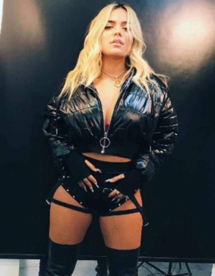 Anuel AA y Karol G iniciaron romance en octubre de 2018. Realizaron la Gira Culpables con gran éxito y su tema 'Secreto' registra más de 991 millones de vistas en YouTube.