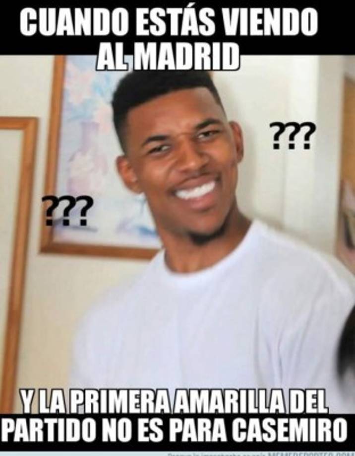 A Casemiro le sacaron amarilla y las burlas nose han hecho esperar.