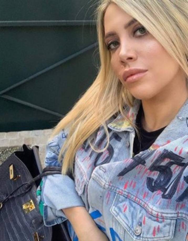 “Un ejemplo de mensaje profundamente equivocado es el que dio la conocida influencer Wanda Nara, quien, en los últimos días, apareció en una foto donde su hijo fotografía su lado B”, dice el comunicado de Codacons.