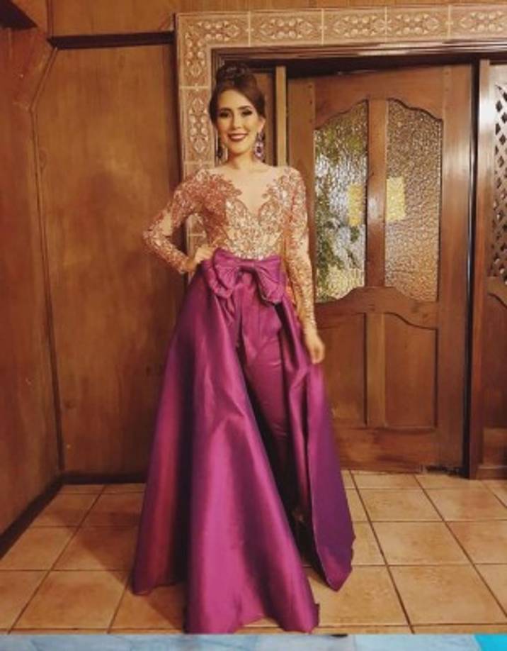 Todas las candidatas fueron evaluadas por un jurado calificador con figuras nacionales e internacionales.