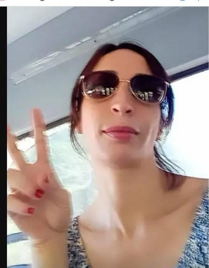 “Se pelearon afuera del boliche y van a pagar una condena más larga que los años de vida que tienen. Esta es la Justicia, esos jueces tuvieron la oportunidad de dar el ejemplo y no la usaron”, cerró la joven que luego dijo que no era novia de Thomsen, pero que aseguró que muchos le han escrito y le dijeron estar de acuerdo con sus palabras.