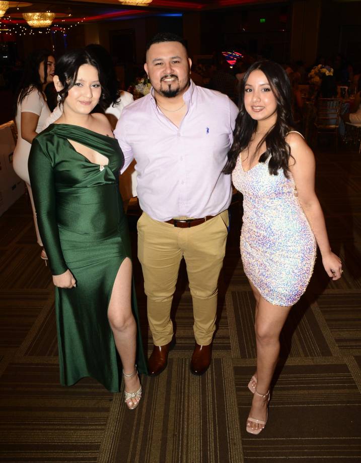 Gissel Contreras, Kevin Marroquín y Keyla García 