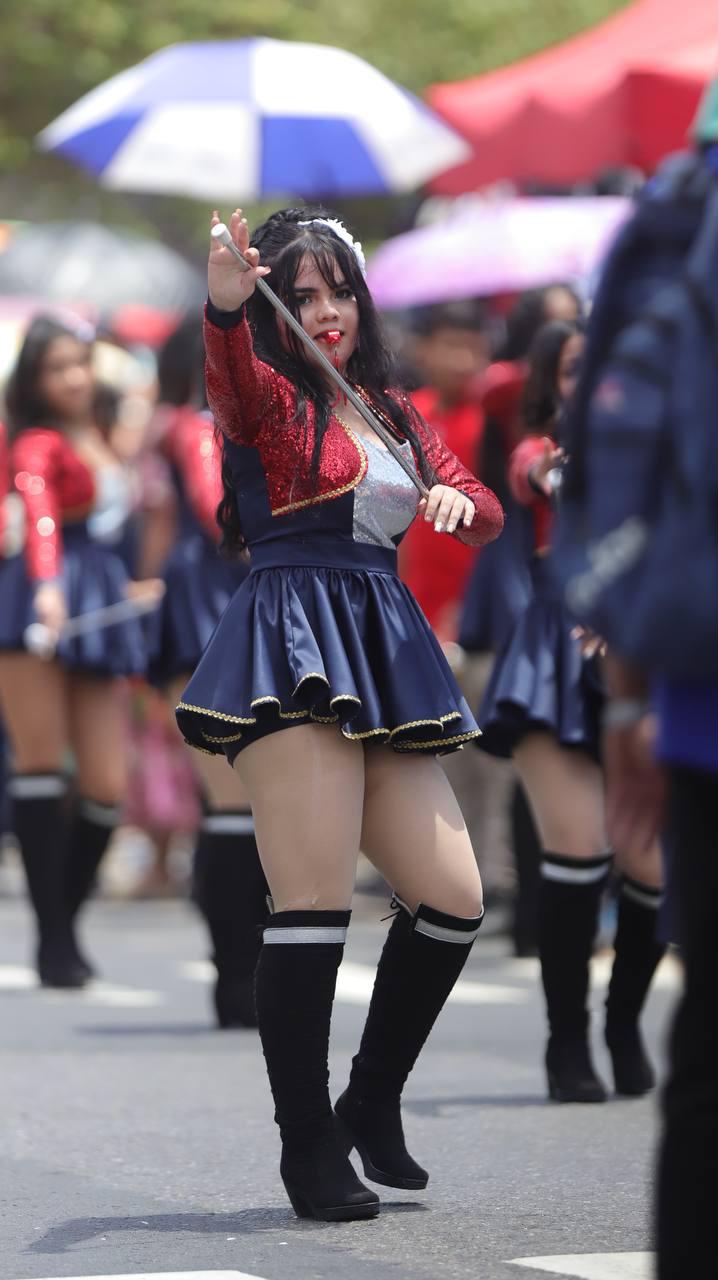 Kimberly, la hermosa palillona del INTAE que enamoró en SPS