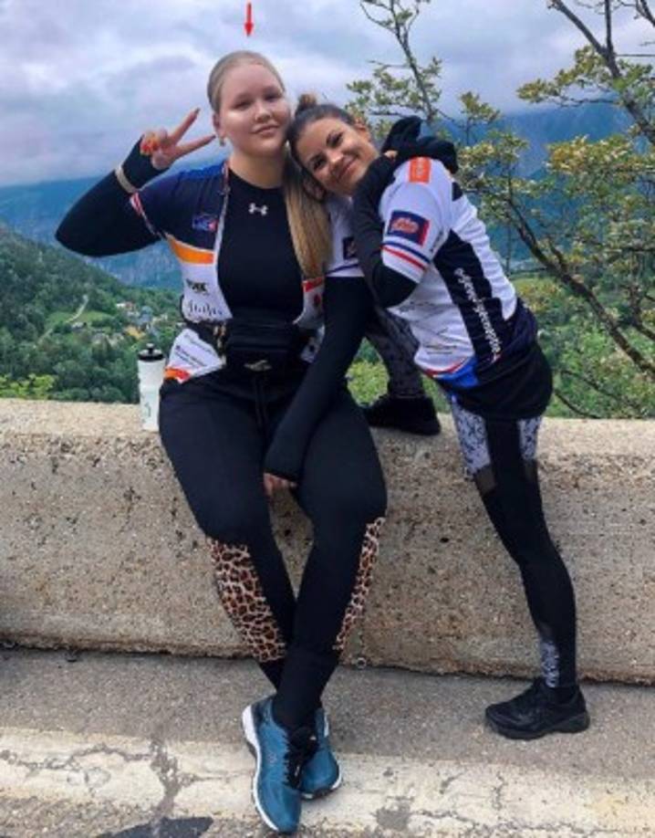 La youtuber habló sobre como descubrió su identidad de género en su infancia y explicó cómo siempre sintió que era mujer. 'A la edad de siete u ocho años, solo vestía ropa de niña y me sentía increíble', dijo Nikkie.<br/>