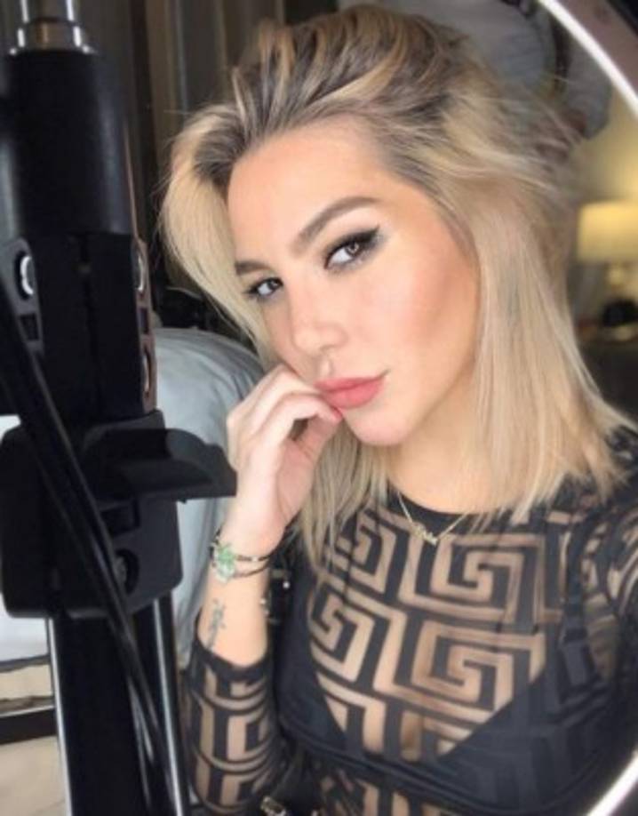 La hija del 'Sol de México' se ha mantenido distante del tema, mientras que Frida ha seguido desantando polémica y arremetiendo contra su familia.