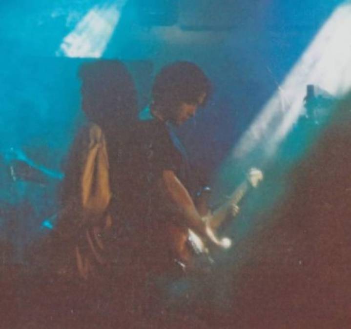Después del fallecimiento de Selena, el guitarrista fue desapareciendo del foco público hasta que se convirtió en noticia nuevamente en 1998.
