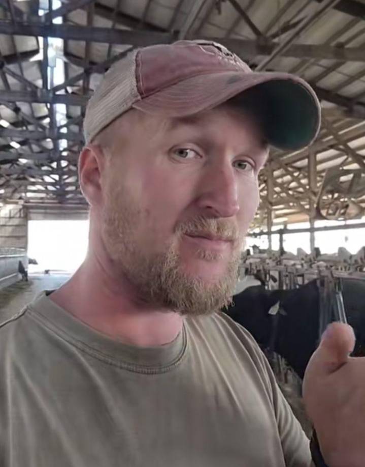 También animó a los consumidores a investigar el origen de la leche que compran, incluso si se trata de Great Value.