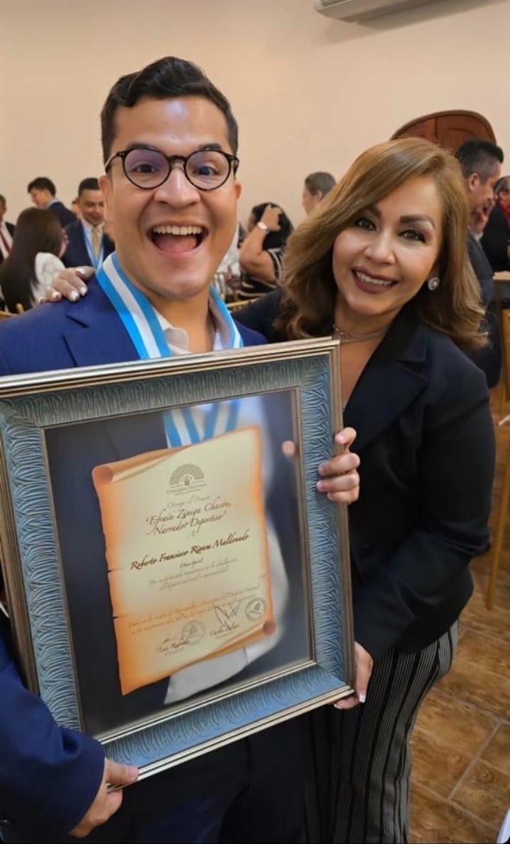 Las tiernas palabras de la mamá de Faco tras el anuncio del periodista que tiene cáncer