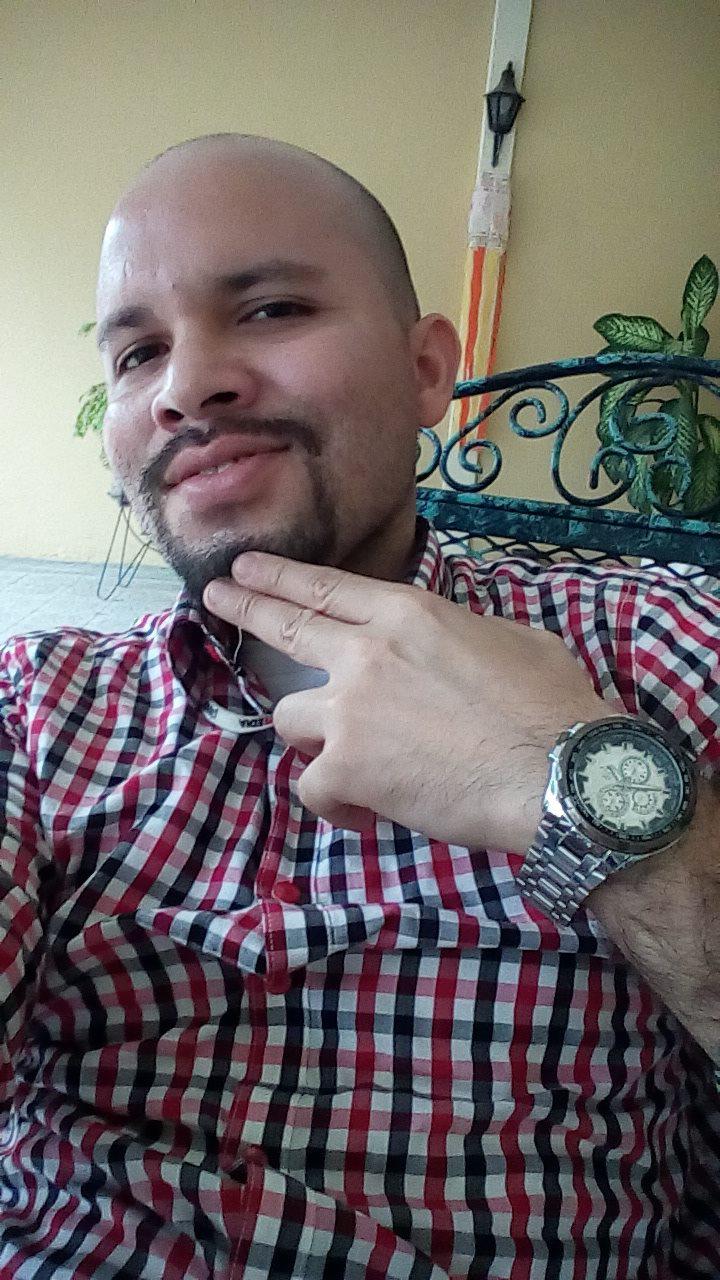 Muere taxista que salió herido  tras agarrar carrera en aplicación en SPS