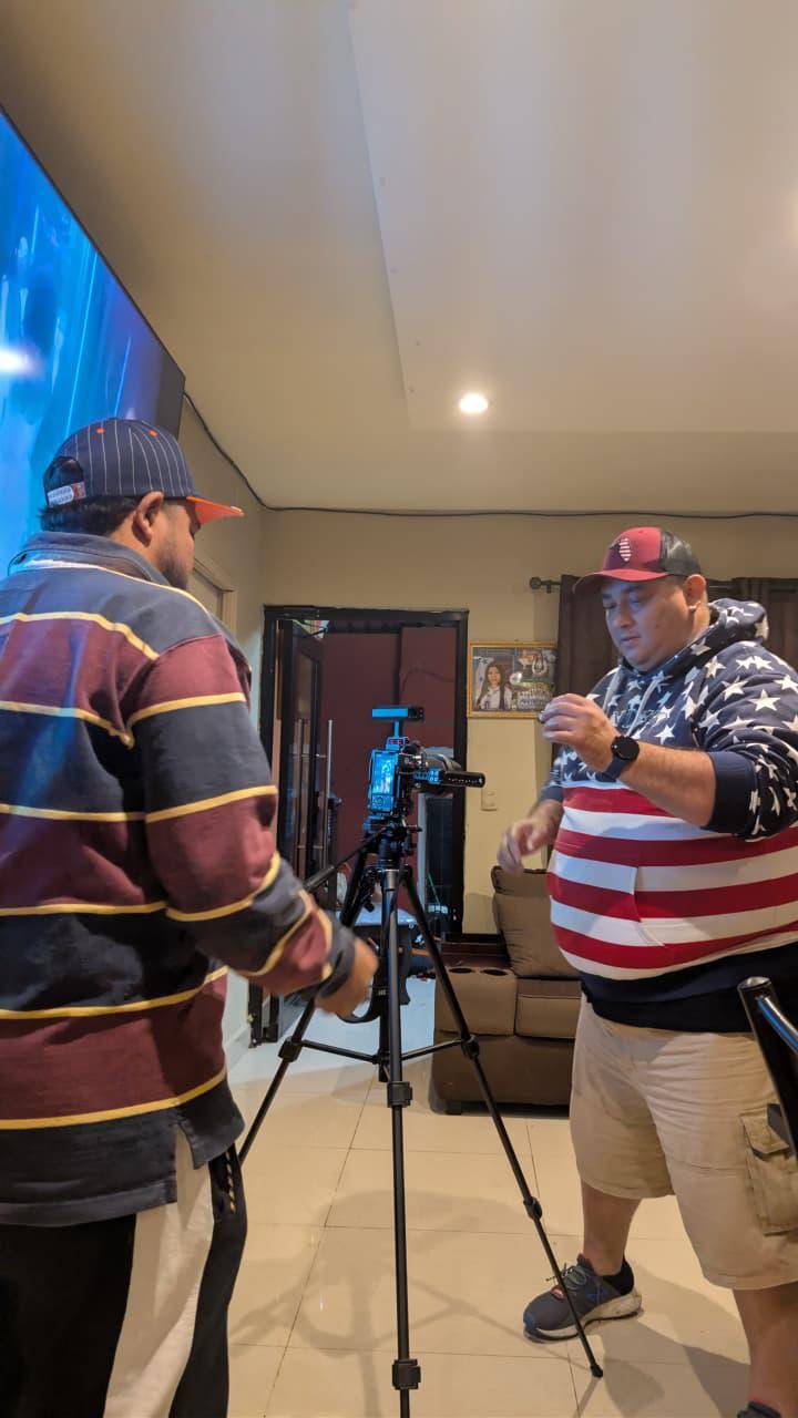 Con el nuevo elenco planean hacer giras por distintos bares y restaurantes en todo el país.