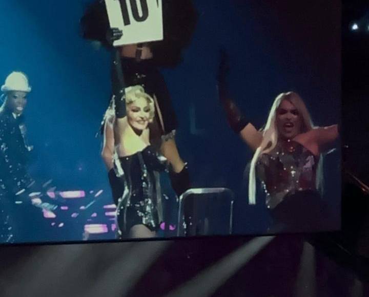 La influencer mexicana Wendy Guevarafue invitada nada menos que por la cantante Madonna para compartir escenario la noche del martes en el concierto de la estadunidense en la Ciudad de México.