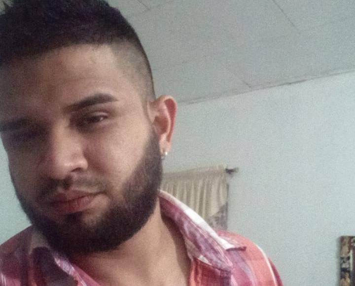 Tanto Darío como la joven identificada como Nicoll Alexandra Acosta fueron trasladados al hospital Mario Catarino Rivas.