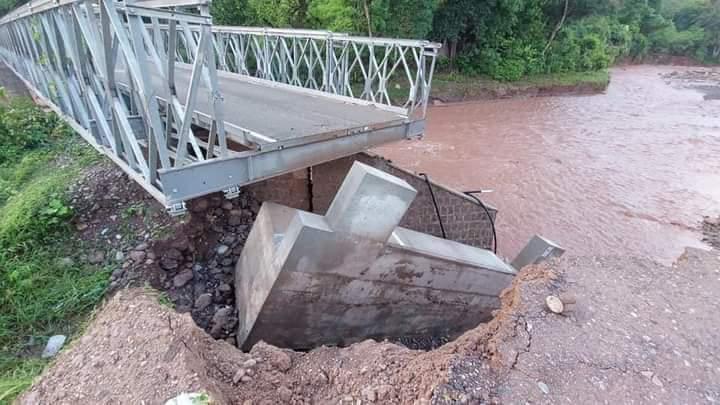 Al menos 10 municipios incomunicados entre Santa Bárbara y Lempira por colapso de puente bailey