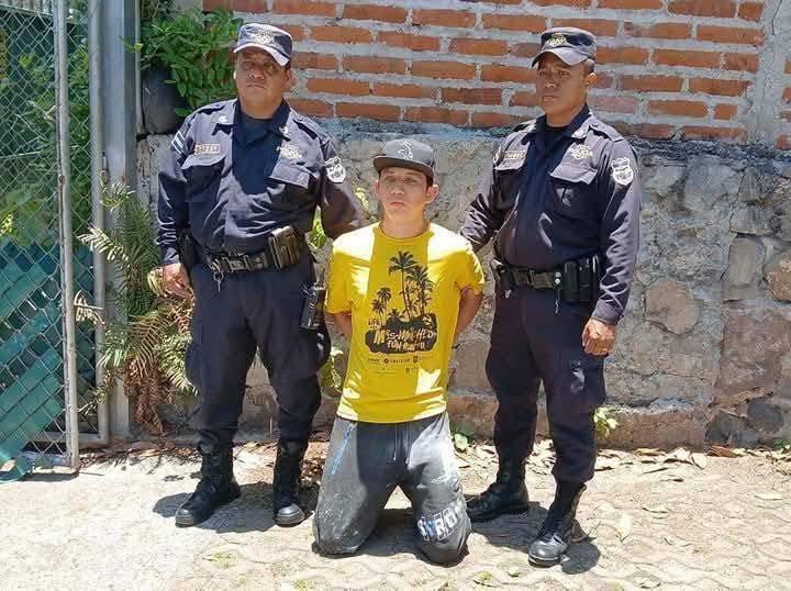 Bukele expone a asaltante hondureño; cae 24 horas después