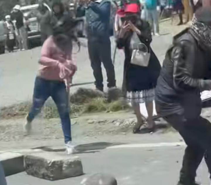 Las imágenes del ataque al convoy de Noboa en medio de las protestas en Ecuador