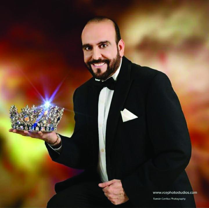 “La persona debe conocer sus defectos y cualidades y asumirlos con altura, clase y profesionalismo”, Eduardo Zablah, diseñador de moda y asesor de imagen personal