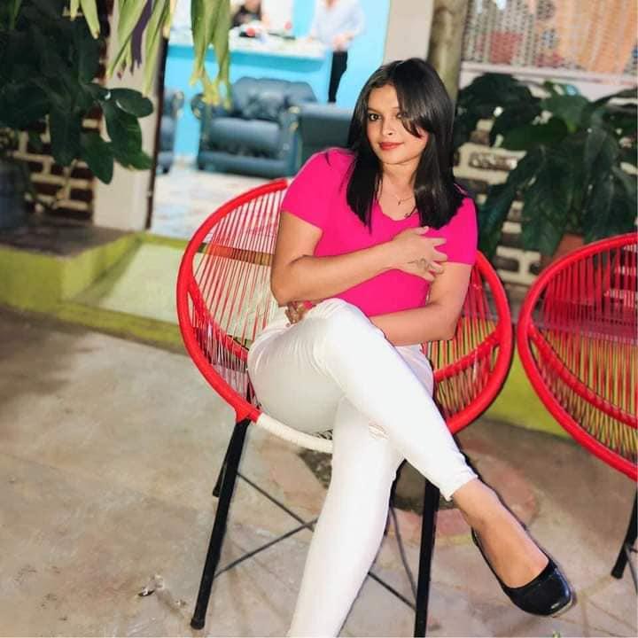 Fotografía de Greysi Martínez presunta agresora de Julio Antonio Castillo.